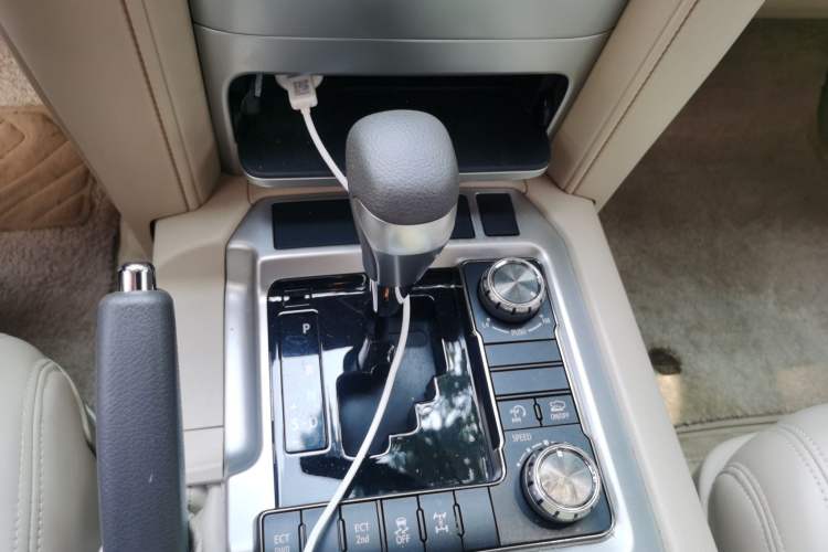 Used Toyota Land Cruiser  Gear Lever