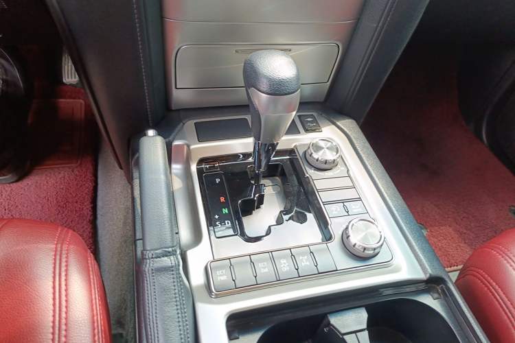 Used Toyota Land Cruiser  Gear Lever
