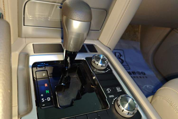 Used Toyota Land Cruiser  Gear Lever