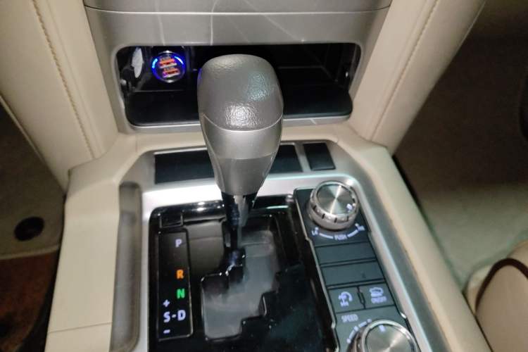 Used Toyota Land Cruiser  Gear Lever