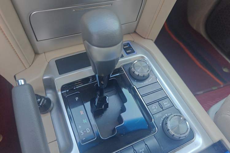 Used Toyota Land Cruiser  Gear Lever