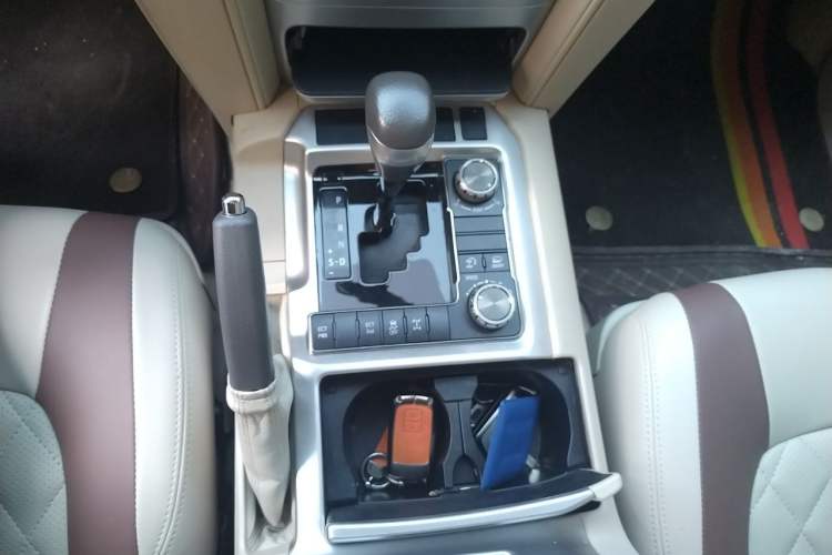 Used Toyota Land Cruiser  Gear Lever