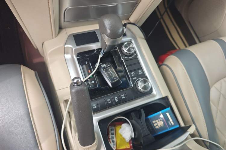 Used Toyota Land Cruiser  Gear Lever