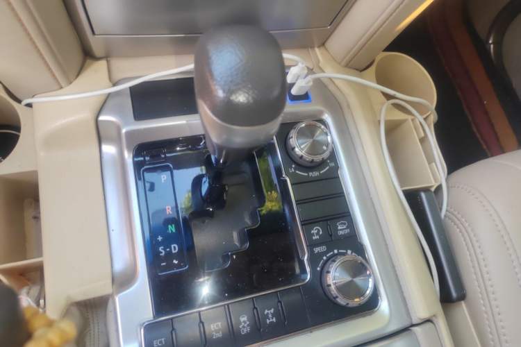Used Toyota Land Cruiser  Gear Lever