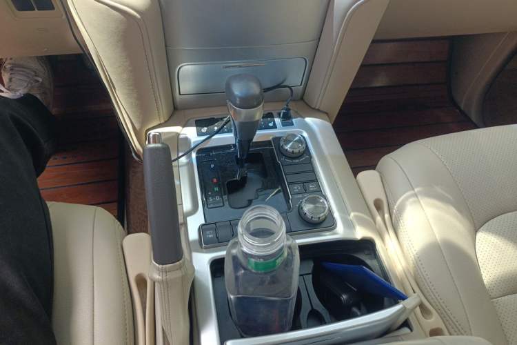 Used Toyota Land Cruiser  Gear Lever
