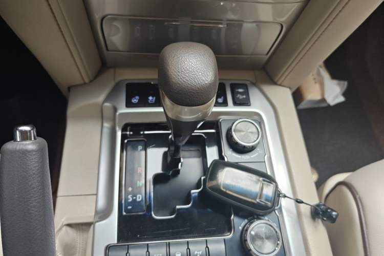 Used Toyota Land Cruiser  Gear Lever