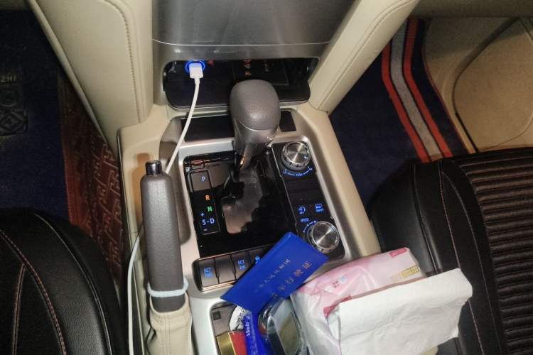 Used Toyota Land Cruiser  Gear Lever