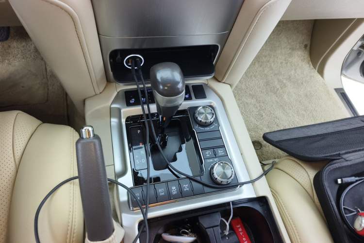 Used Toyota Land Cruiser  Gear Lever