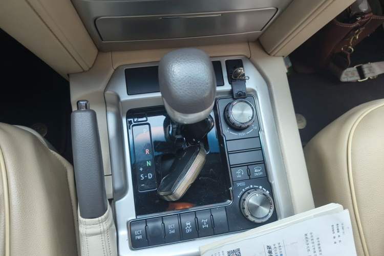 Used Toyota Land Cruiser  Gear Lever