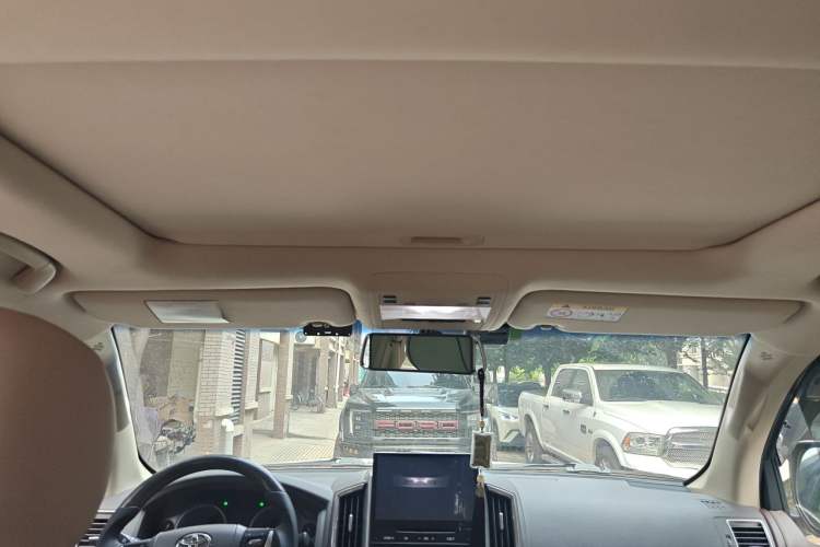 Used Toyota Land Cruiser  Headliner