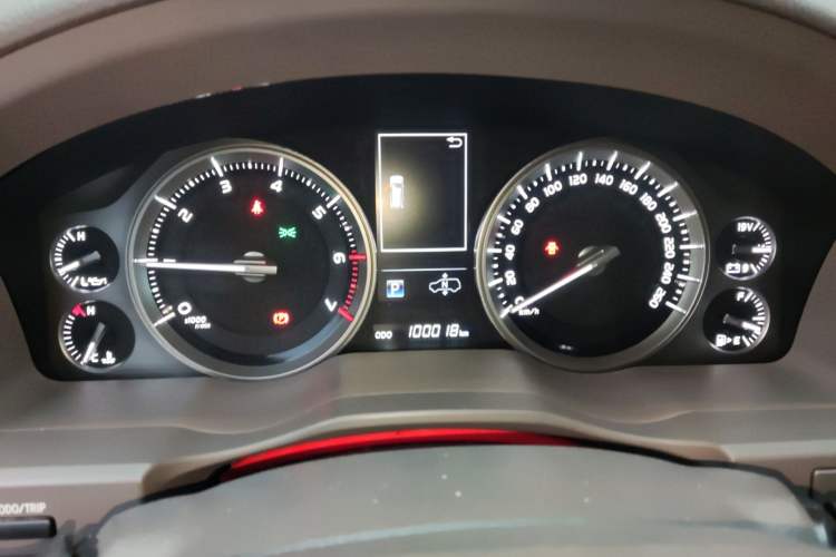 Used Toyota Land Cruiser 2018 5.7L VX-R Lifted Middle East Version Instrument Cluster