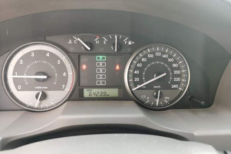 Used Toyota Land Cruiser  Instrument Cluster