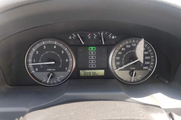 Used Toyota Land Cruiser  Instrument Cluster