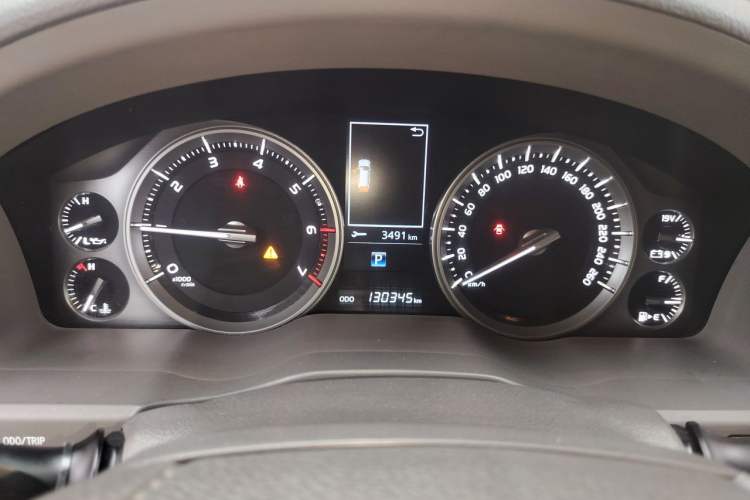 Used Toyota Land Cruiser  Instrument Cluster