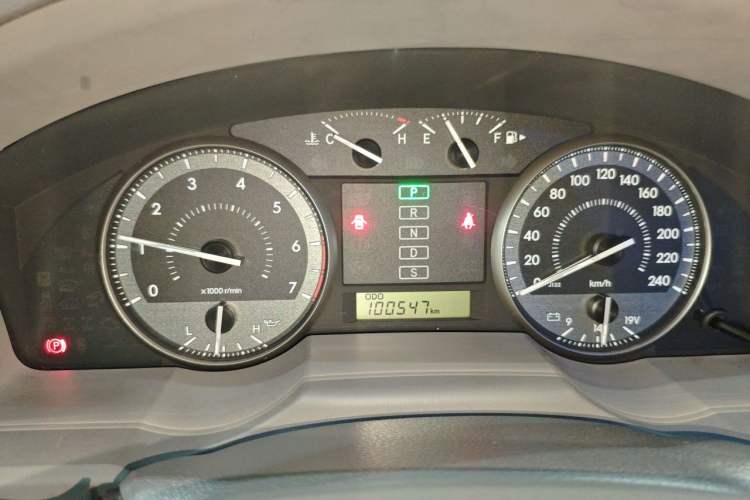 Used Toyota Land Cruiser  Instrument Cluster