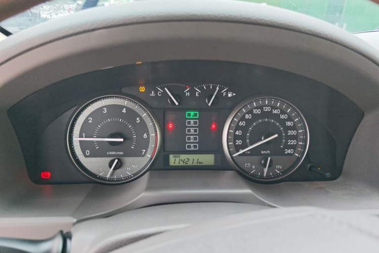 Used Toyota Land Cruiser  Instrument Cluster