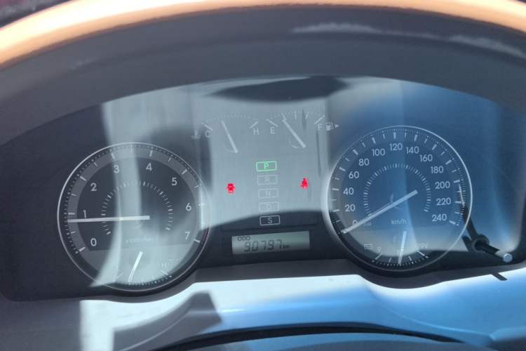 Used Toyota Land Cruiser 2018 4.0 GX-R Eight Cylinders No Winch Outboard Mount Middle East Instrument Cluster