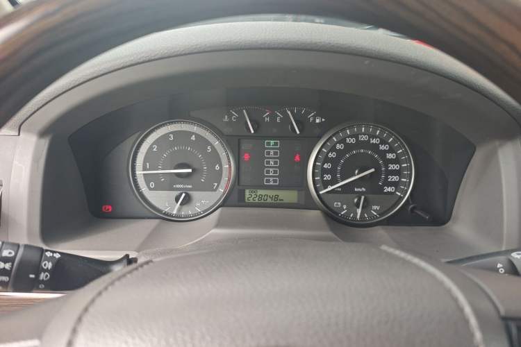 Used Toyota Land Cruiser  Instrument Cluster