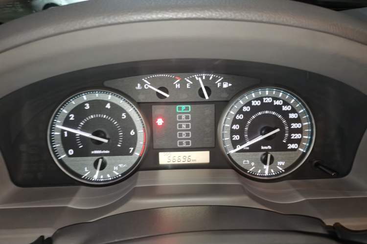 Used Toyota Land Cruiser  Instrument Cluster