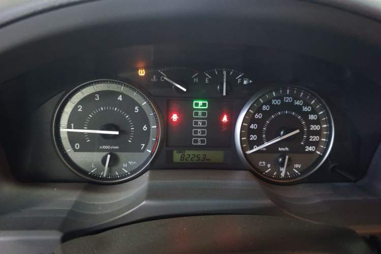 Used Toyota Land Cruiser  Instrument Cluster