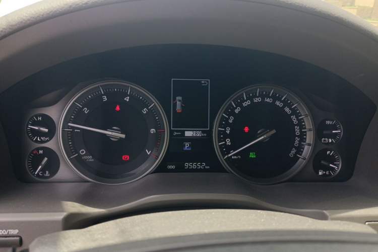 Used Toyota Land Cruiser  Instrument Cluster