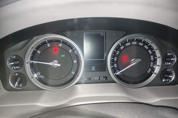 Used Toyota Land Cruiser 2018 4.0L GX-R Gasoline 7-Seater Middle East Instrument Cluster