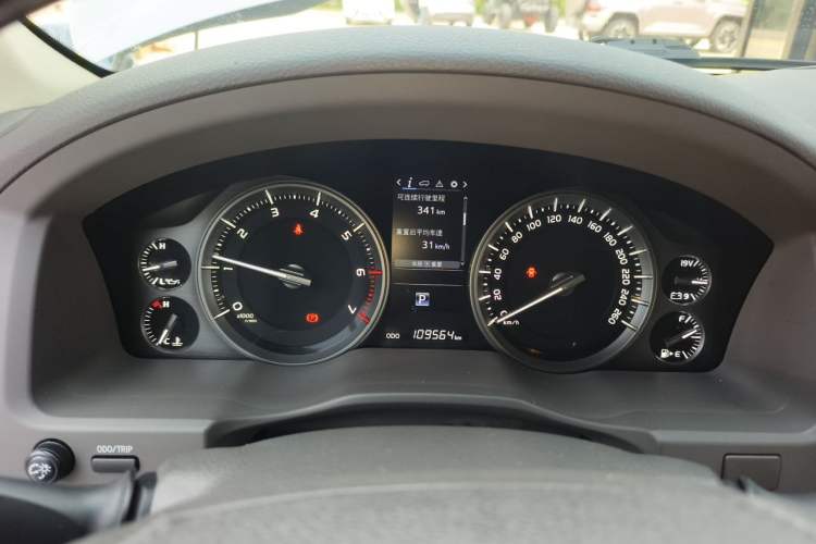 Used Toyota Land Cruiser  Instrument Cluster