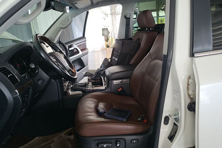 Used Toyota Land Cruiser  Left Front Seat