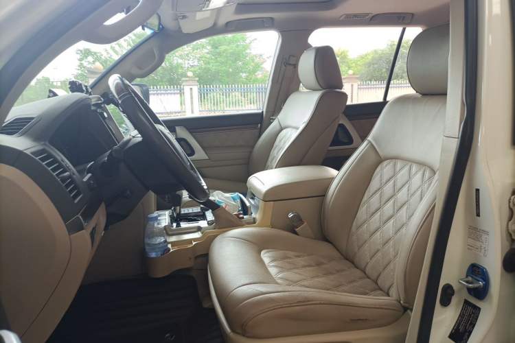 Used Toyota Land Cruiser  Left Front Seat