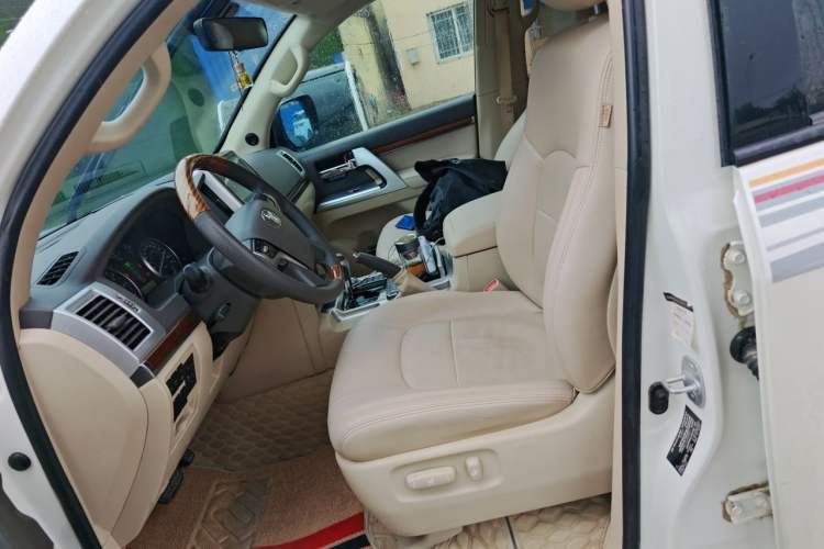 Used Toyota Land Cruiser  Left Front Seat