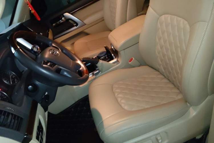 Used Toyota Land Cruiser  Left Front Seat