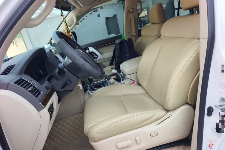 Used Toyota Land Cruiser  Left Front Seat