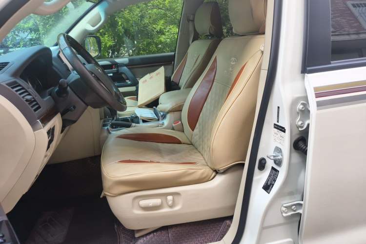 Used Toyota Land Cruiser  Left Front Seat