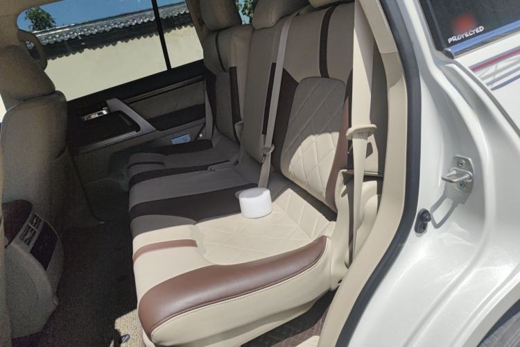 Used Toyota Land Cruiser 2018 4.0L GX-R Gasoline 7-Seater Middle East Left Rear Seat