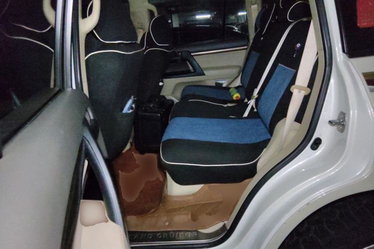 Used Toyota Land Cruiser 2018 4.0L GX-R Gasoline 7-Seater Middle East Left Rear Seat
