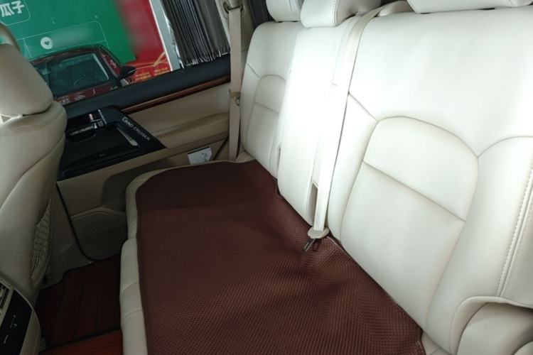Used Toyota Land Cruiser 2018 4.0L GX-R Gasoline 7-Seater Middle East Left Rear Seat