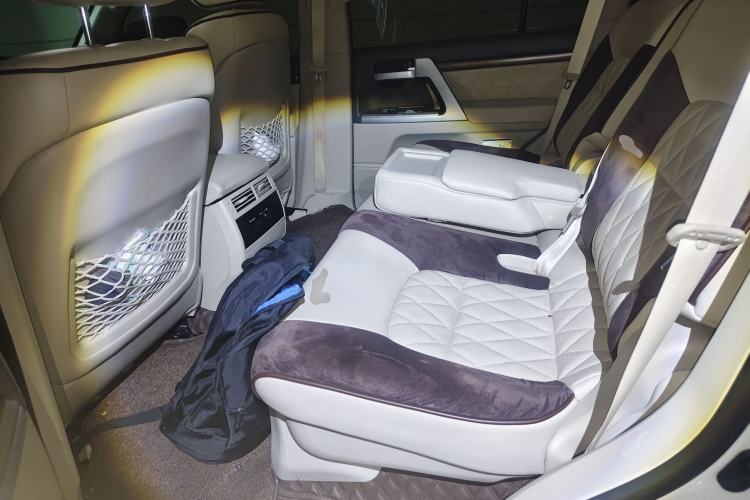 Used Toyota Land Cruiser 2018 4.0L GX-R Gasoline 7-Seater Middle East Left Rear Seat