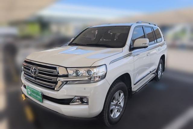 Toyota Land Cruiser Toyota Land Cruiser 4.6, 7 seats, Middle East specification, spare tire mounted on the rear door de segunda mano