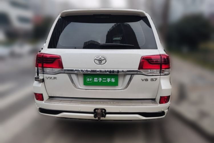 Used Toyota Land Cruiser 2018 5.7L VX-R Lifted Middle East Version Rear