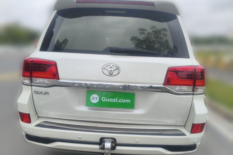 Used Toyota Land Cruiser 2018 4.0 GX-R Eight Cylinders No Winch Outboard Mount Middle East Rear