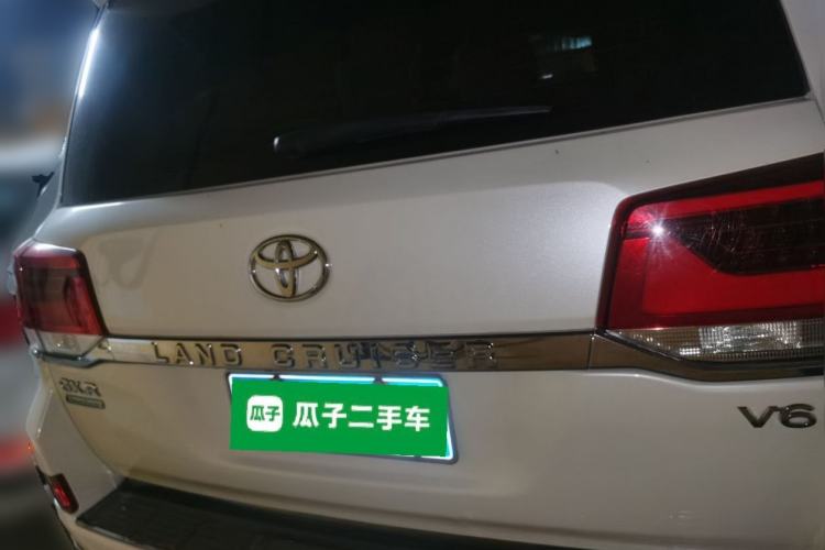 Used Toyota Land Cruiser  Rear