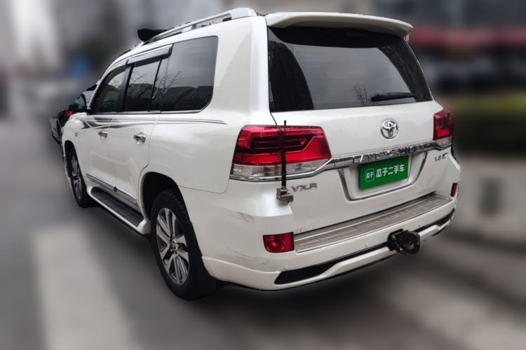 Used Toyota Land Cruiser 2018 5.7L VX-R Lifted Middle East Version Rear Left 45 Deg
