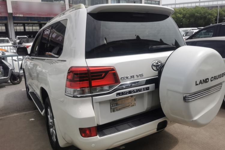 Used Toyota Land Cruiser 2018 4.0L GX-R Gasoline 7-Seater Middle East Rear Left 45 Deg
