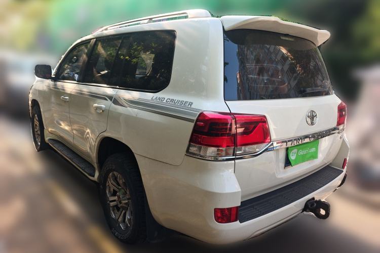 Used Toyota Land Cruiser 2018 4.0 Iron-Wheel Refrigerator Basic Version with No Electric Base Middle East Market Rear Left 45 Deg