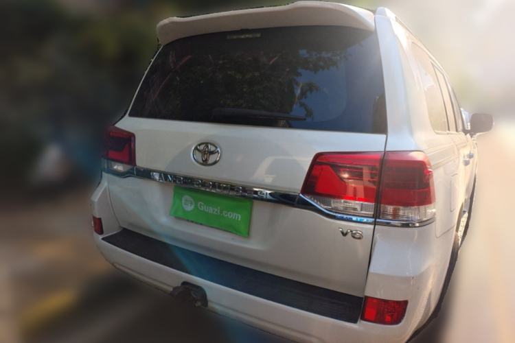 Used Toyota Land Cruiser 2018 4.0 Iron-Wheel Refrigerator Basic Version with No Electric Base Middle East Market Rear