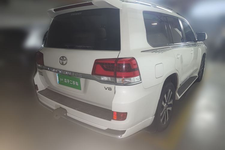 Used Toyota Land Cruiser 2018 4.0L GX-R Gasoline 7-Seater Middle East Rear Right 45 Deg