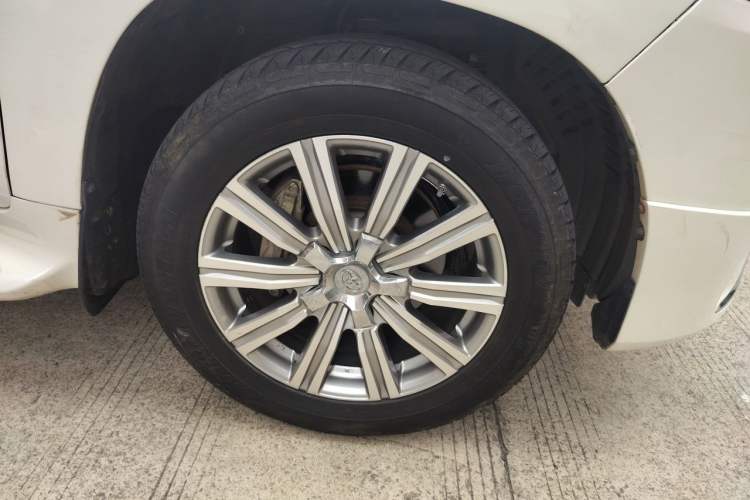 Used Toyota Land Cruiser  Right Front Wheel Hub