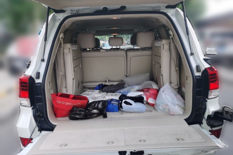 Used Toyota Land Cruiser  Trunk