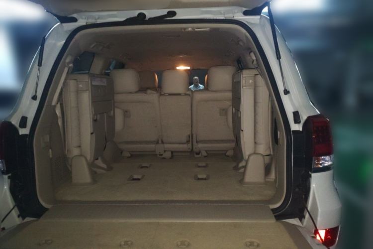 Used Toyota Land Cruiser  Trunk