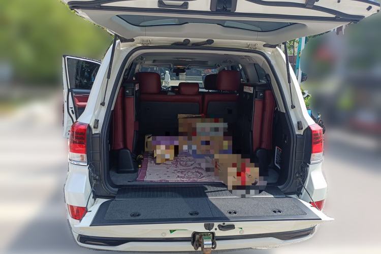 Used Toyota Land Cruiser  Trunk